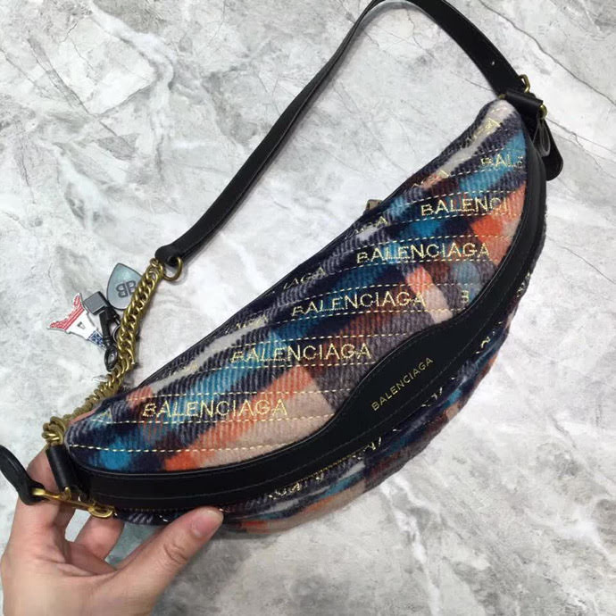 BALENCIAG巴黎世家 新品 Souvenir系列腰包 單肩包 鐵塔掛繩  BL1737